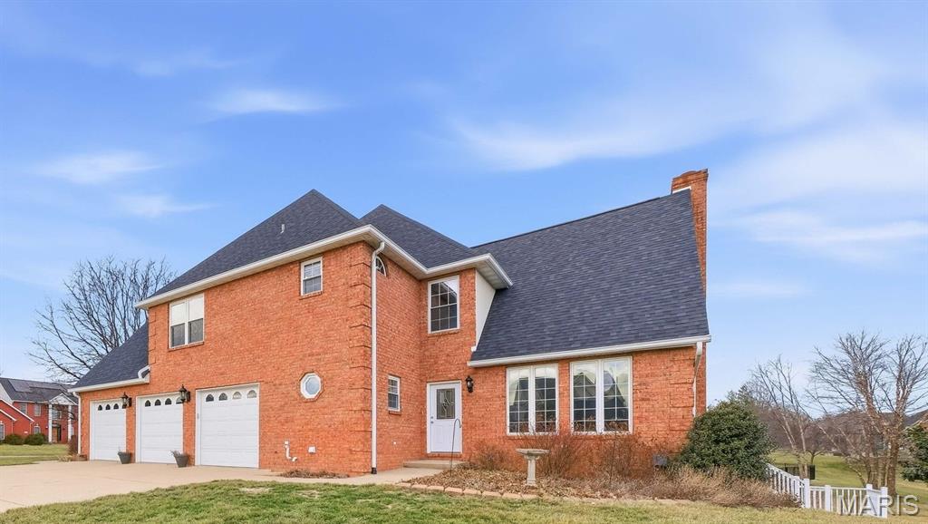 1676 Lancaster Drive O'Fallon, IL 62269 - Photo 3 of 73