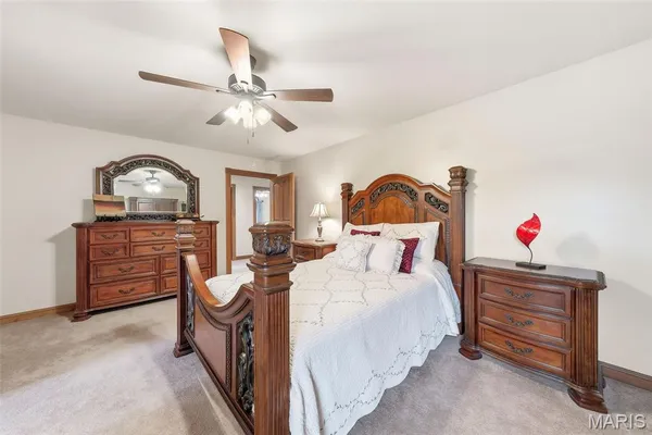 $949,000 | 1676 Lancaster Drive, O'Fallon, IL 62269