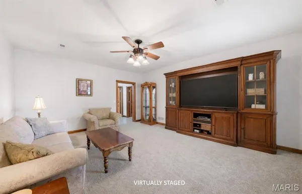$949,000 | 1676 Lancaster Drive, O'Fallon, IL 62269