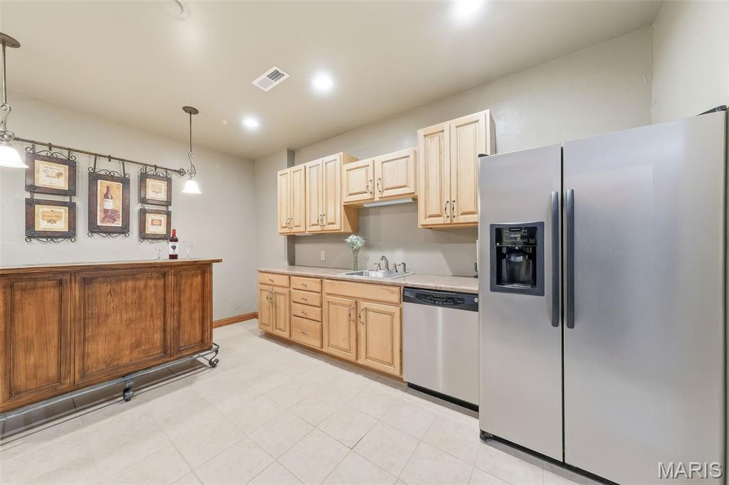 1676 Lancaster Drive O'Fallon, IL 62269 - Photo 63 of 73