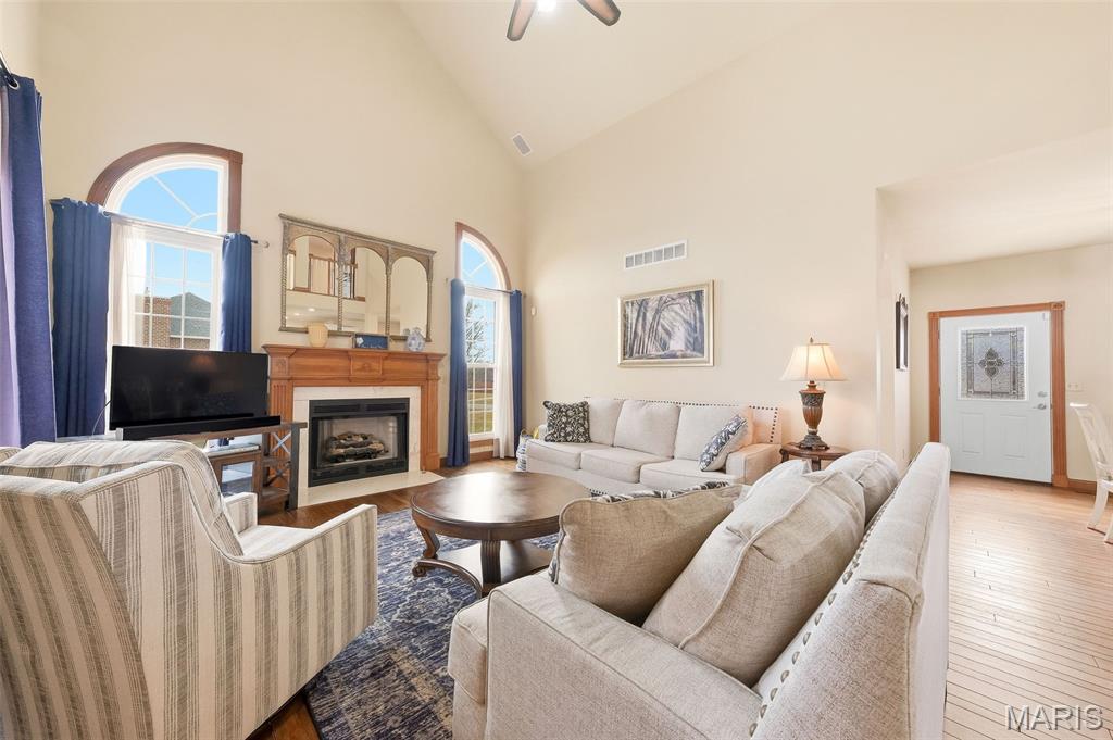 1676 Lancaster Drive O'Fallon, IL 62269 - Photo 10 of 73