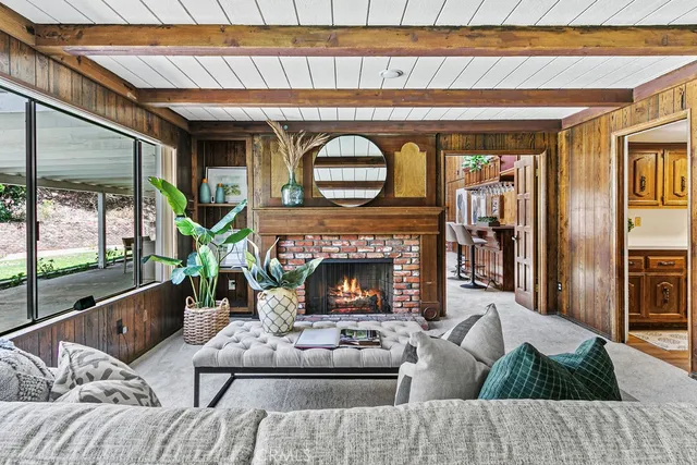 $2,300,000 | 19111 Ridgeview Road, Villa Park, CA 92861