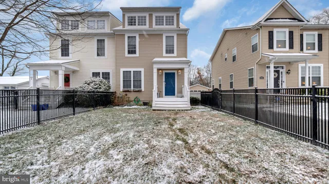 $3,900 | 1833 B Drew Street, Annapolis, MD 21401