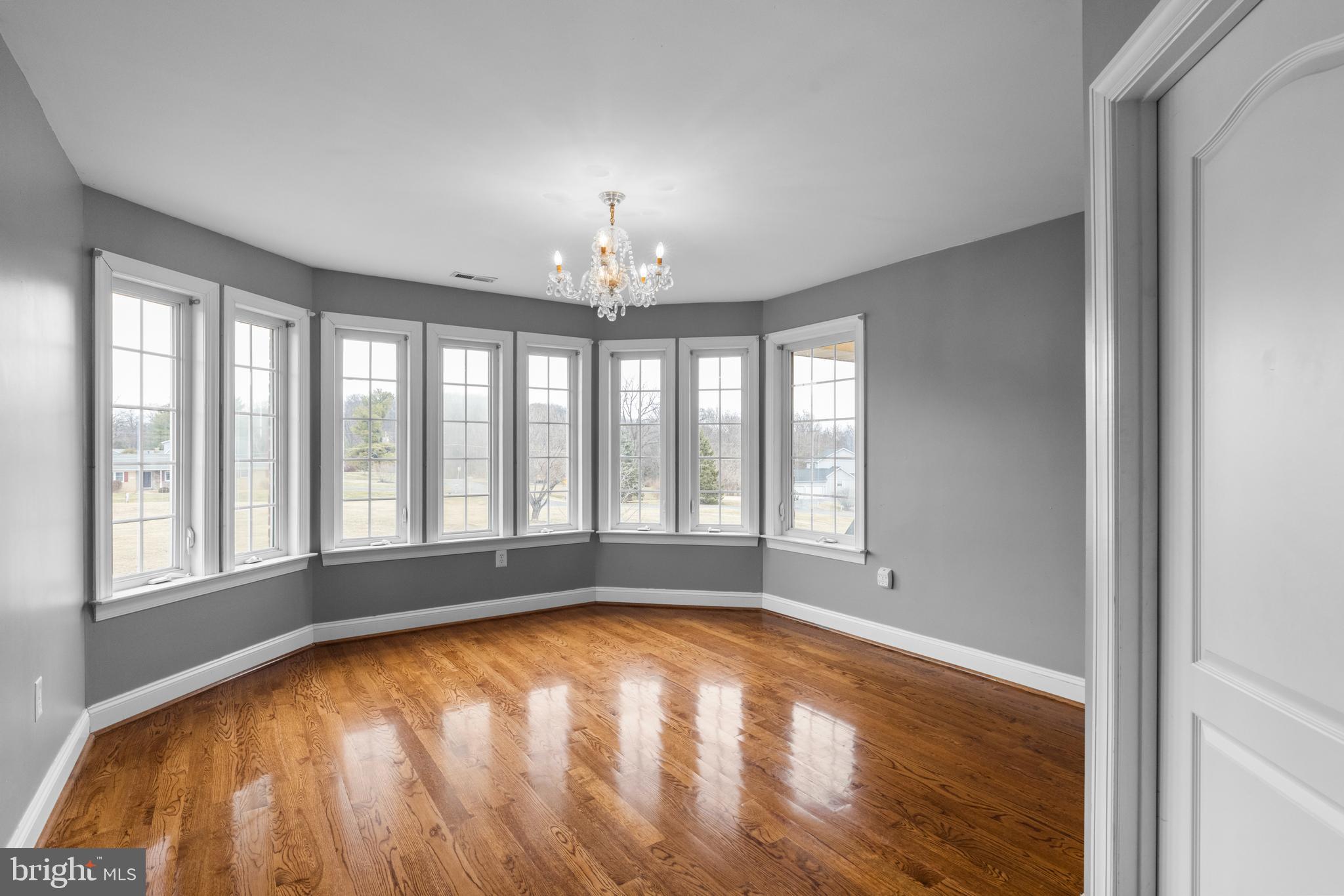 240 Glendobbin Road Winchester, VA 22603 - Photo 14 of 58