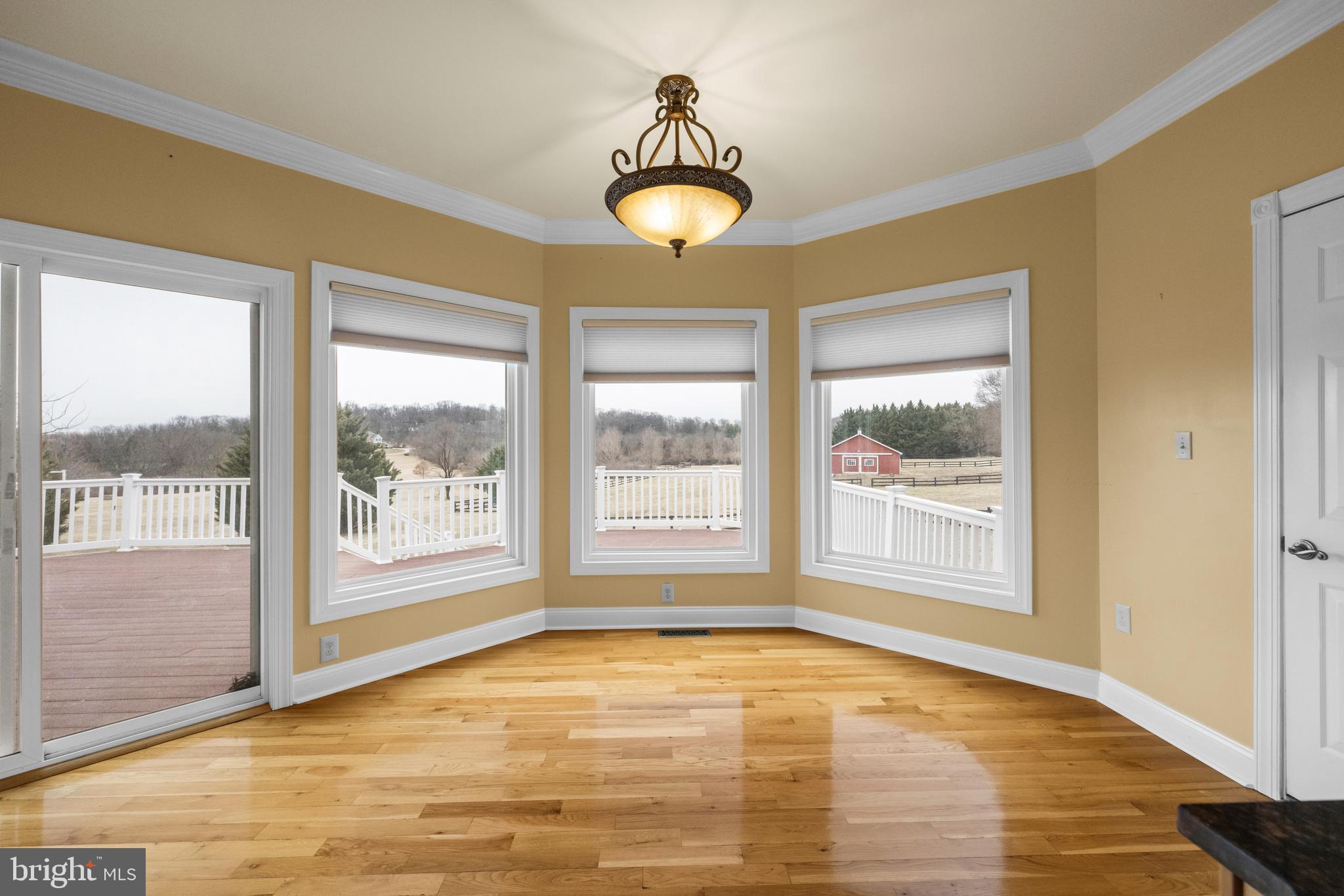 240 Glendobbin Road Winchester, VA 22603 - Photo 19 of 58 Breakfast Nook