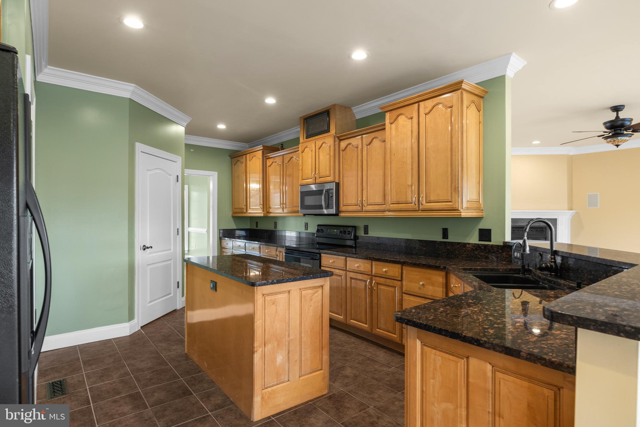 240 Glendobbin Road Winchester, VA 22603 - Photo 21 of 58 Kitchen