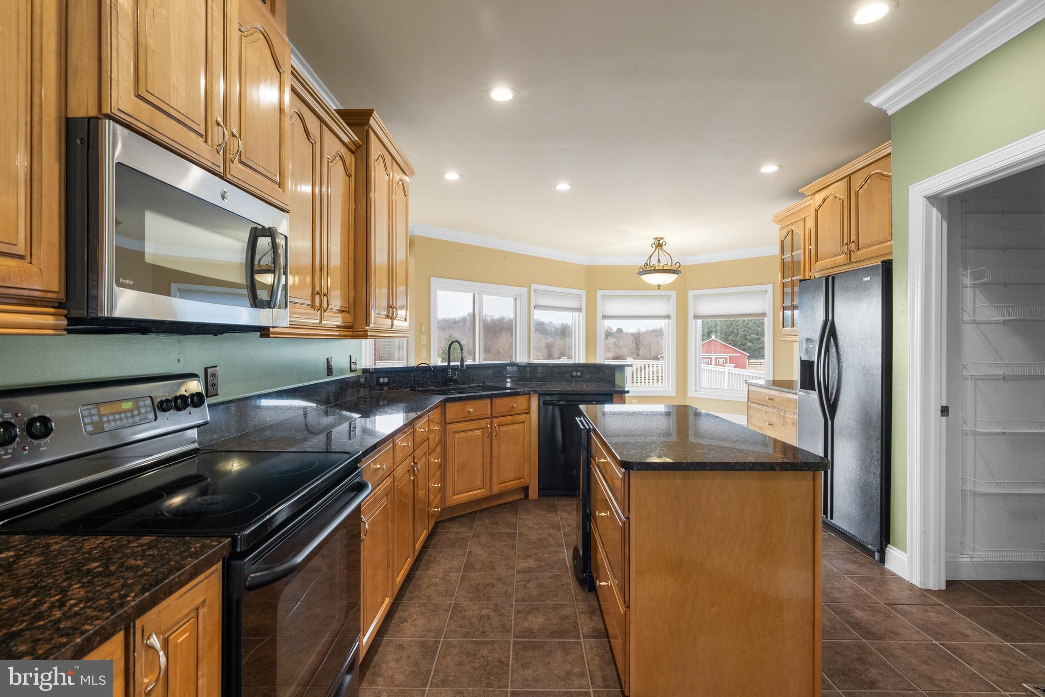 240 Glendobbin Road Winchester, VA 22603 - Photo 22 of 58 Kitchen