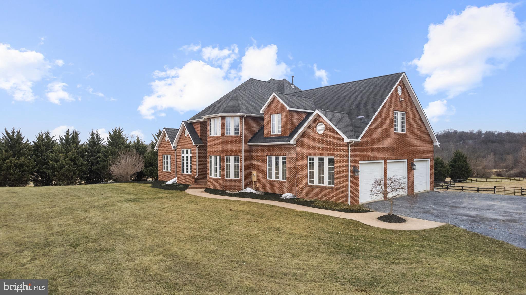 240 Glendobbin Road Winchester, VA 22603 - Photo 6 of 58