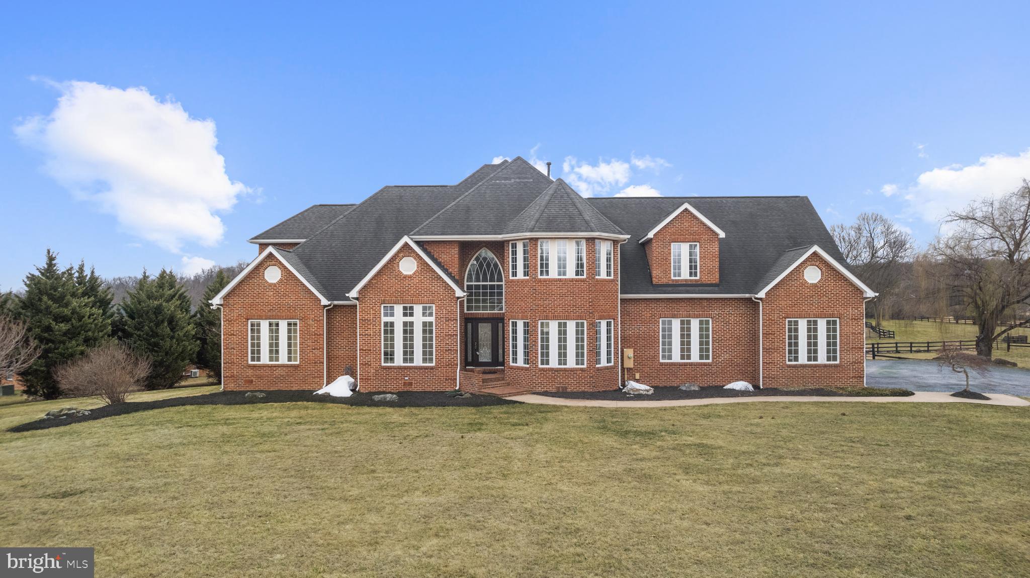 240 Glendobbin Road Winchester, VA 22603 - Photo 7 of 58