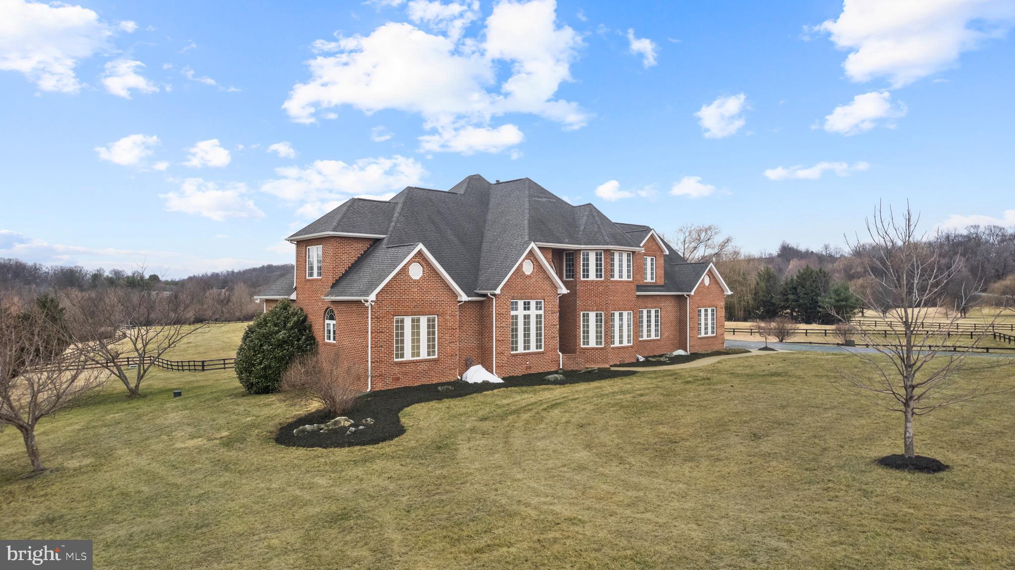 240 Glendobbin Road Winchester, VA 22603 - Photo 8 of 58