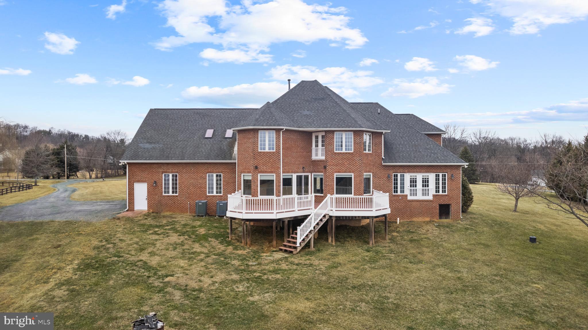 240 Glendobbin Road Winchester, VA 22603 - Photo 9 of 58