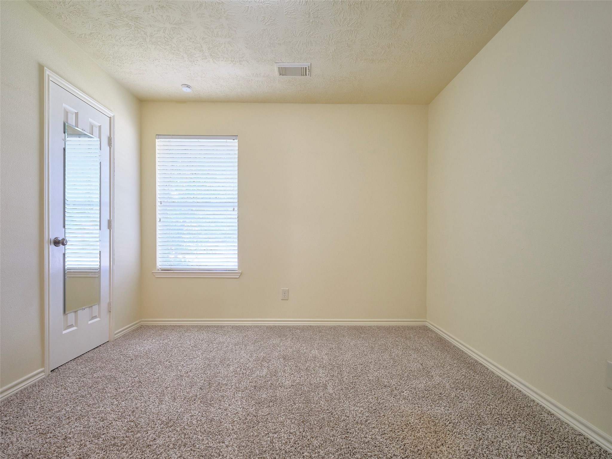 7626 Painton Lane Spring, TX 77389 - Photo 14 of 19 3 ADDITIONAL BEDROOMS IN THE HOME