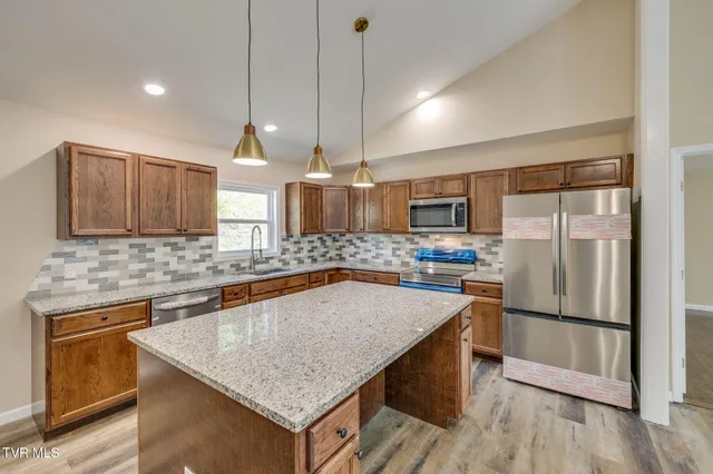 $279,000 | 514 Aesque Street, Kingsport, TN 37665