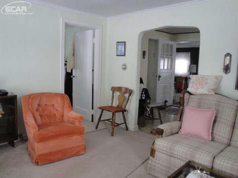 9549 Calkins Road Flint, MI 48532 - Photo 3 of 14 20429925-2.JPG
