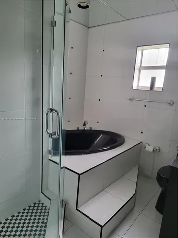 $560,000 | 6771 Northwest 199th Terrace, Hialeah, FL 33015