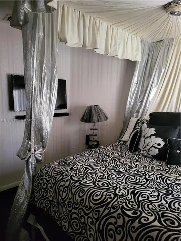 $560,000 | 6771 Northwest 199th Terrace, Hialeah, FL 33015