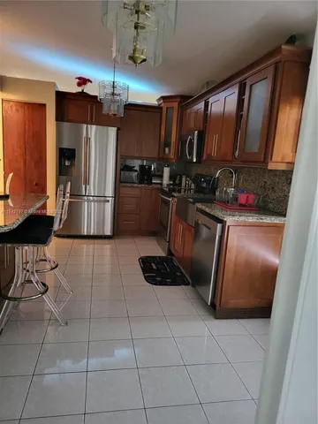 $560,000 | 6771 Northwest 199th Terrace, Hialeah, FL 33015