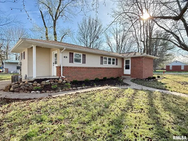 $112,000 | 209 West Main Street, De Soto, IL 62924