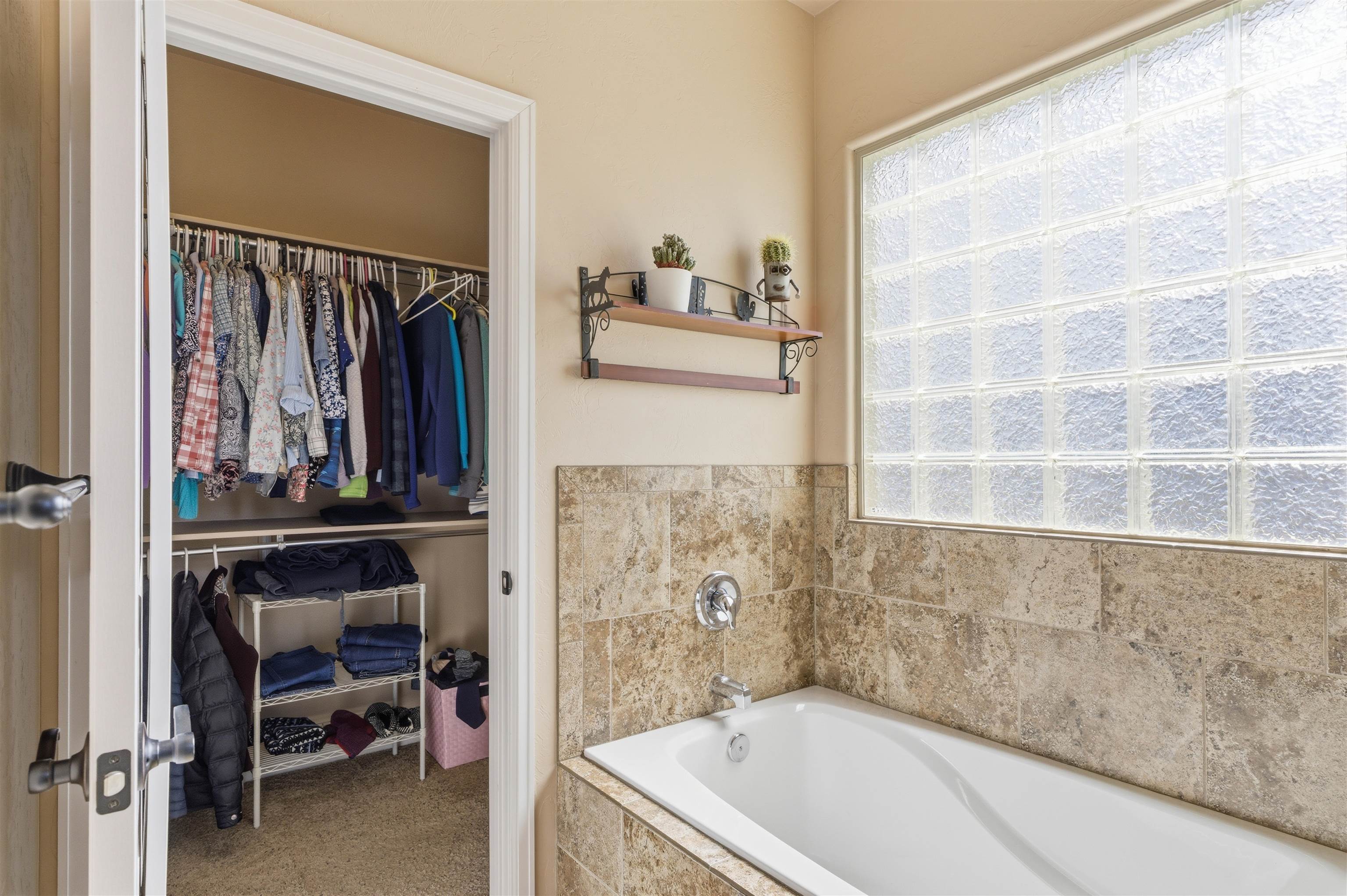 1081 20 Road Fruita, CO 81521 - Photo 14 of 40