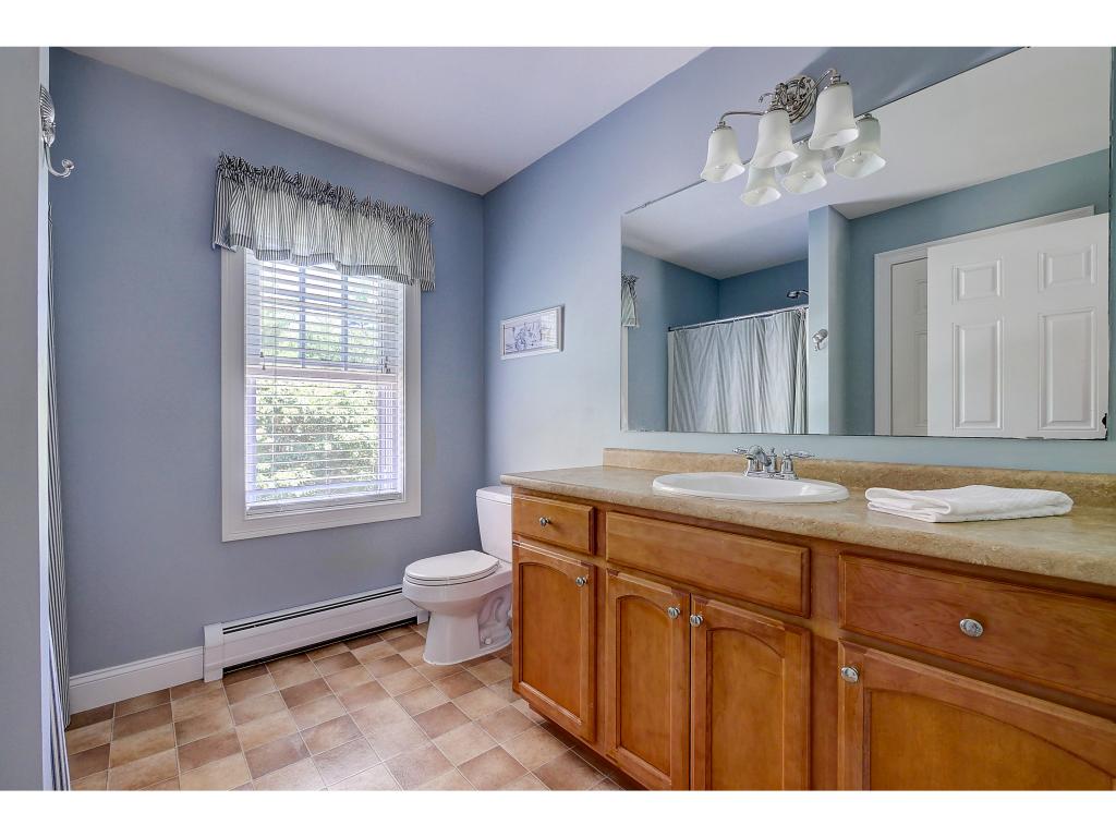 33 Wood Ridge Lane Exeter, NH 03833 - Photo 16 of 33