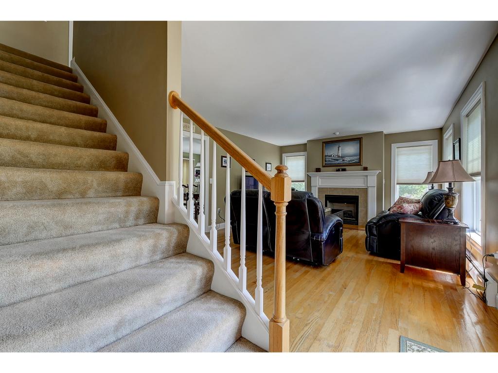 33 Wood Ridge Lane Exeter, NH 03833 - Photo 3 of 33