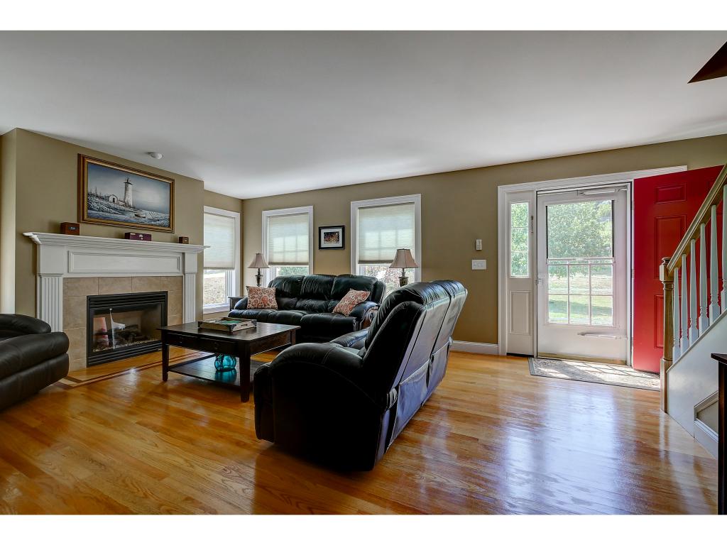 33 Wood Ridge Lane Exeter, NH 03833 - Photo 5 of 33