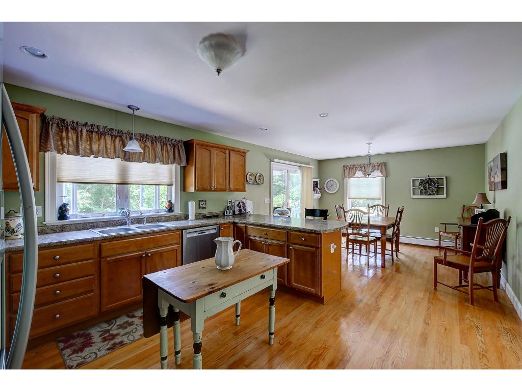 33 Wood Ridge Lane Exeter, NH 03833 - Photo 6 of 33