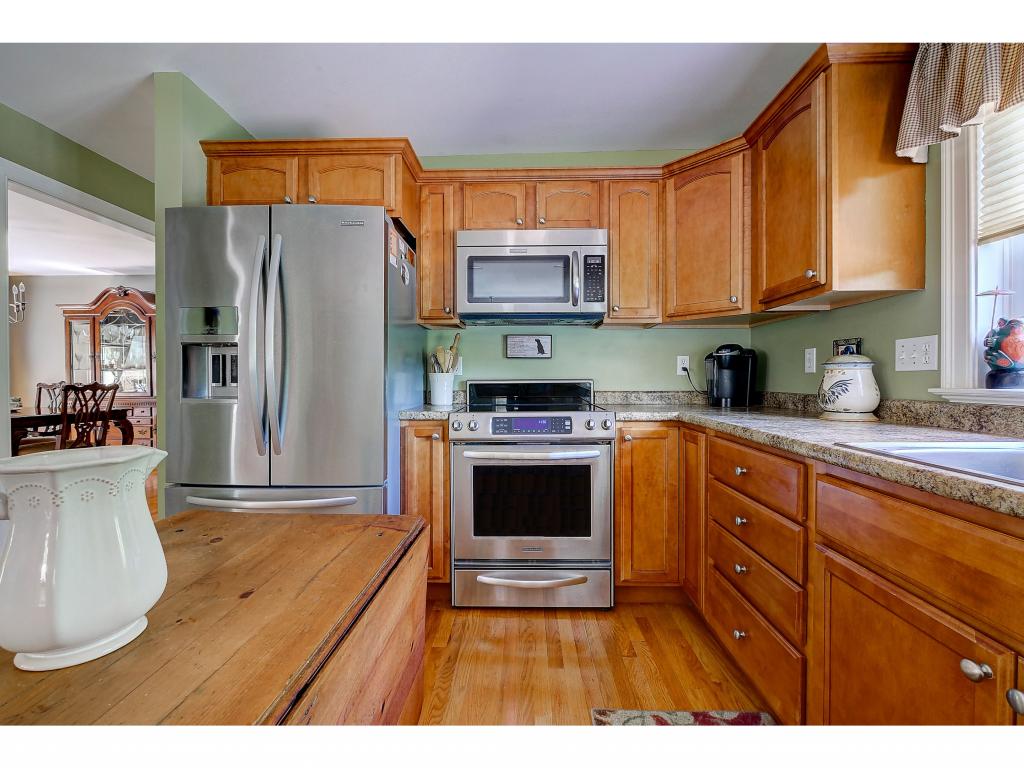 33 Wood Ridge Lane Exeter, NH 03833 - Photo 8 of 33
