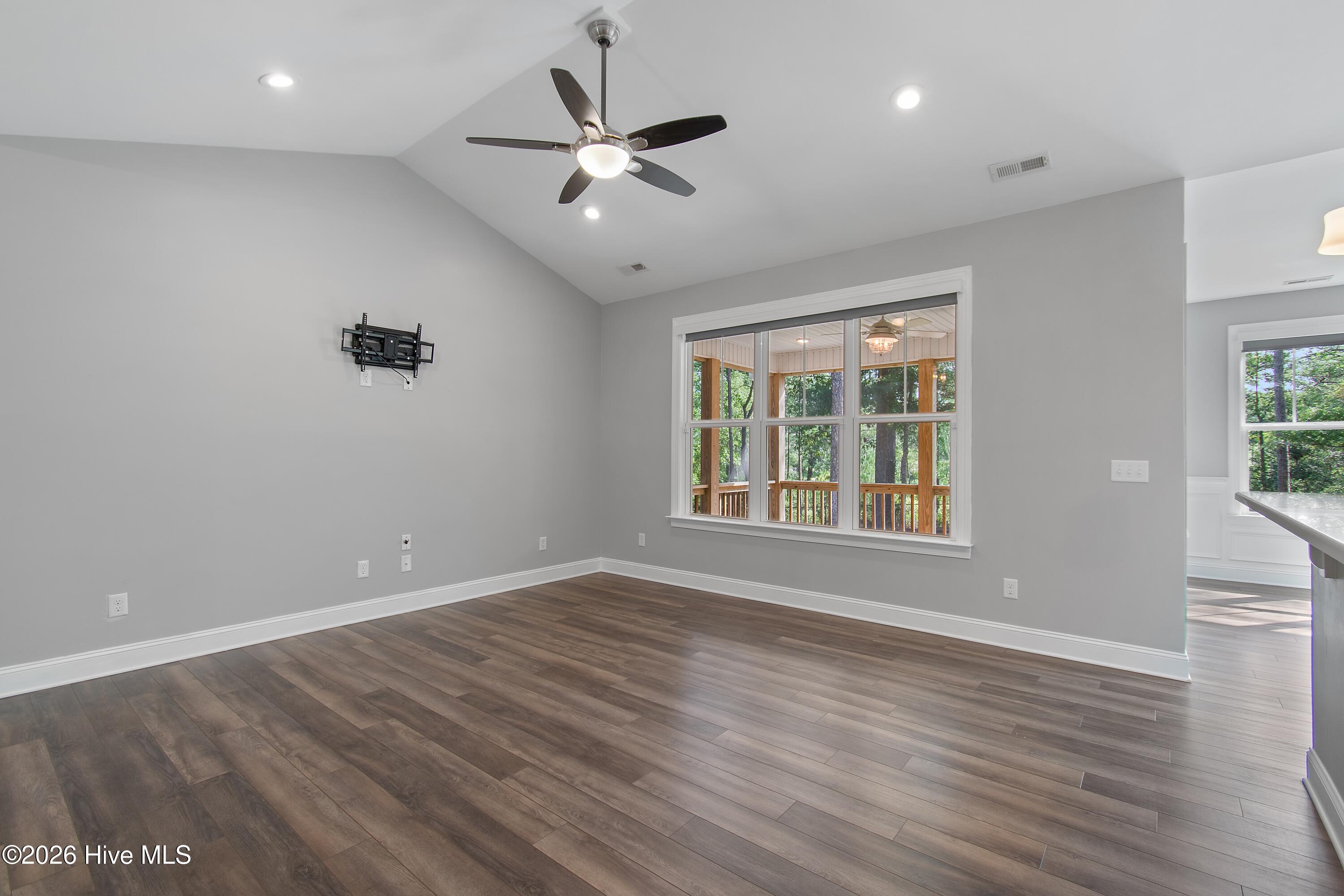 1400 Cottage Road Boiling Spring Lakes, NC 28461 - Photo 13 of 56 Gallery Image 13