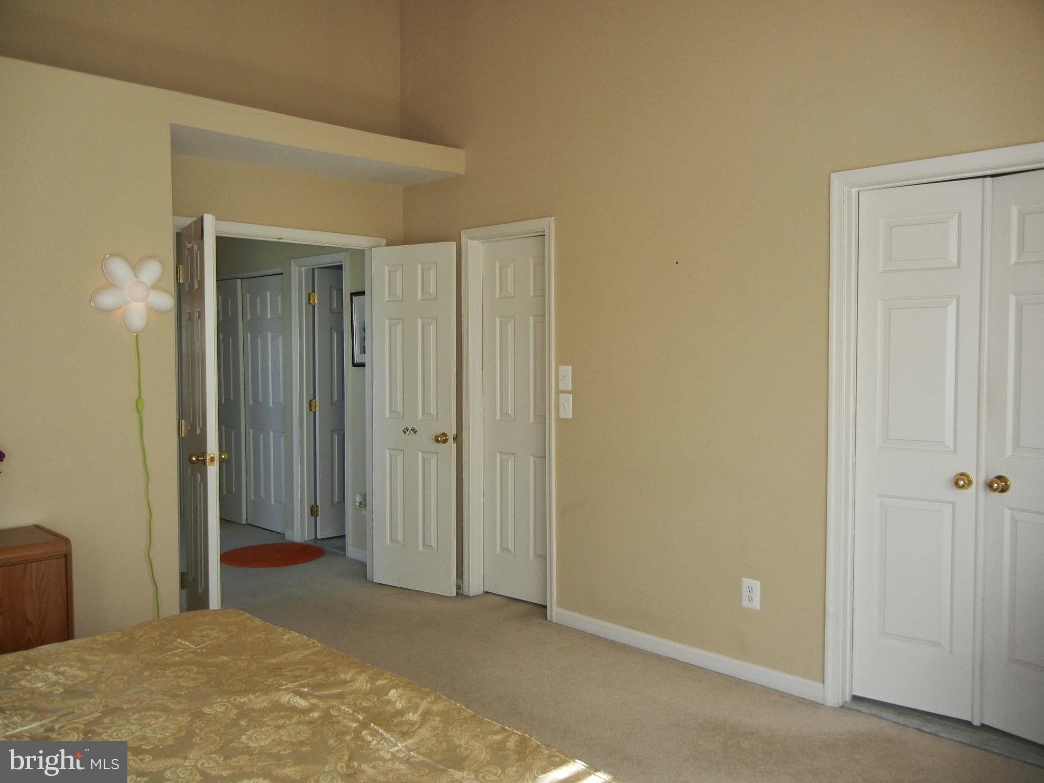 43536 Gabriel Square Chantilly, VA 20152 - Photo 15 of 25 Bedroom (Master)