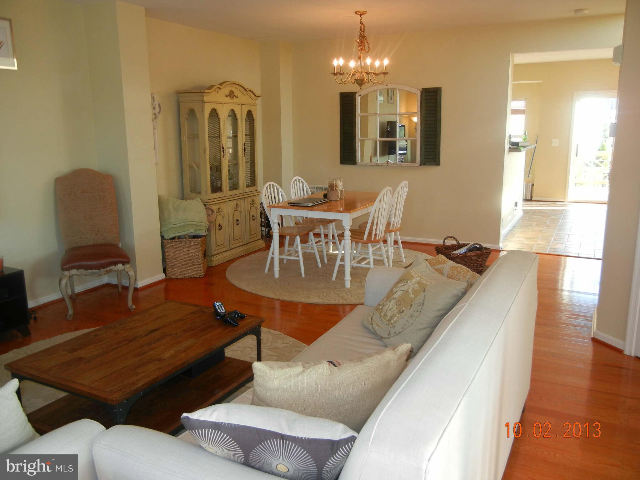 43536 Gabriel Square Chantilly, VA 20152 - Photo 5 of 25 Dining Room