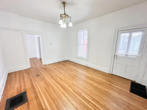 $2,350 | 218 Ferris Street, Ypsilanti, MI 48197