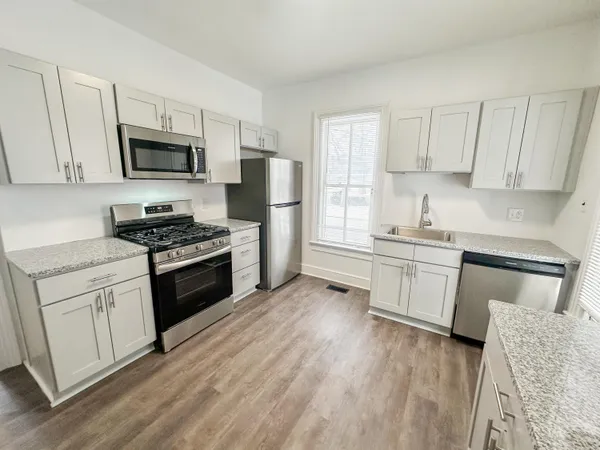 $2,350 | 218 Ferris Street, Ypsilanti, MI 48197