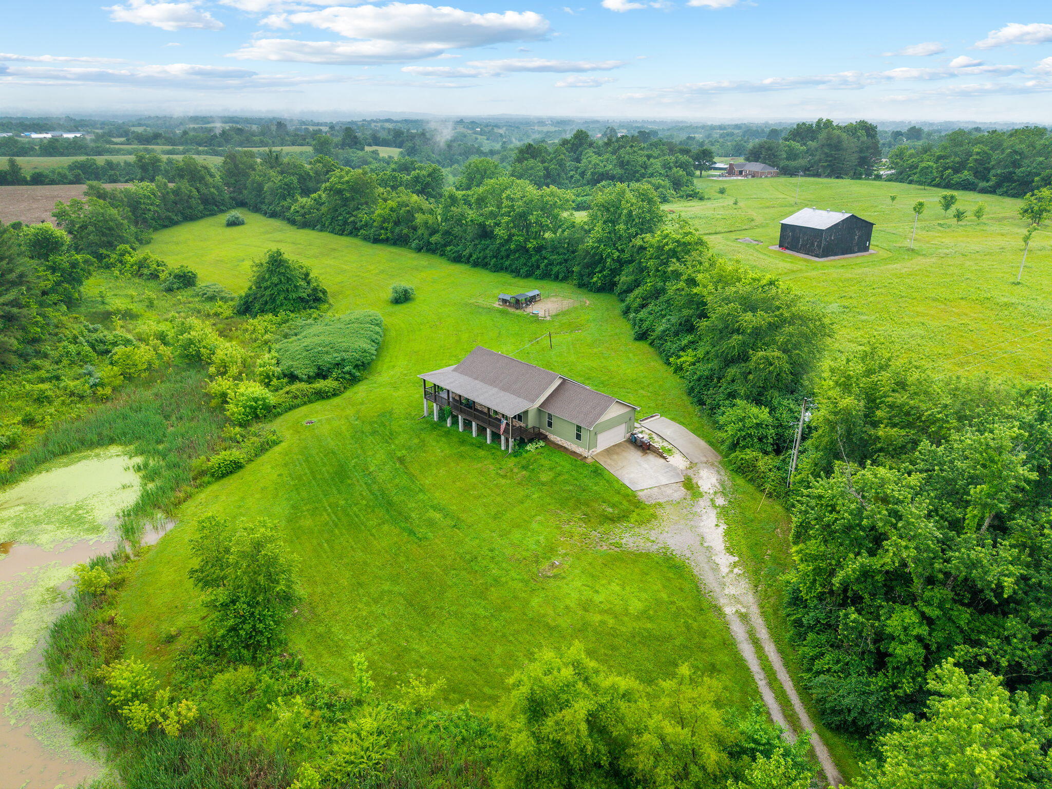 233 Schollsville Road Winchester, KY 40391 - Photo 55 of 67 24-web-or-mls-DJI_20260526110640_0067_D