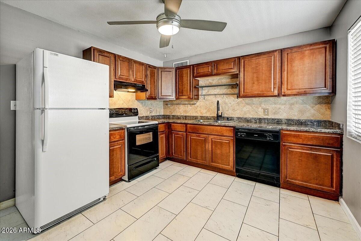 3808 West Bloomfield Road Phoenix, AZ 85029 - Photo 3 of 34 003_Updated Kitchen