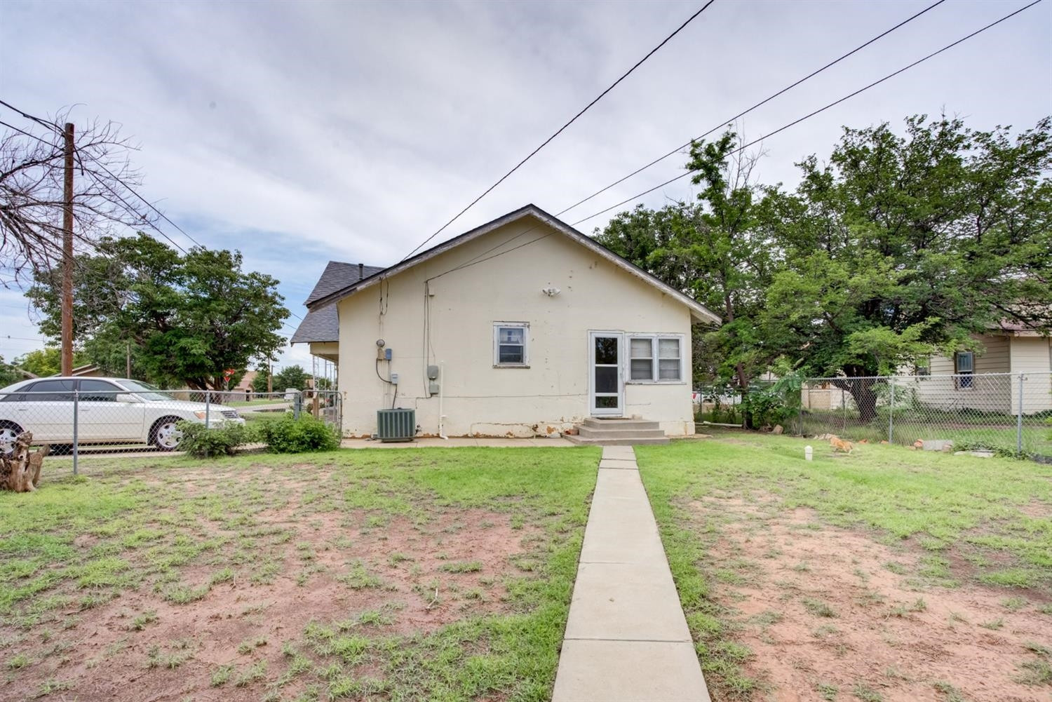 400 West Garza Street Slaton, TX 79364 - Photo 23 of 25 Photo 23