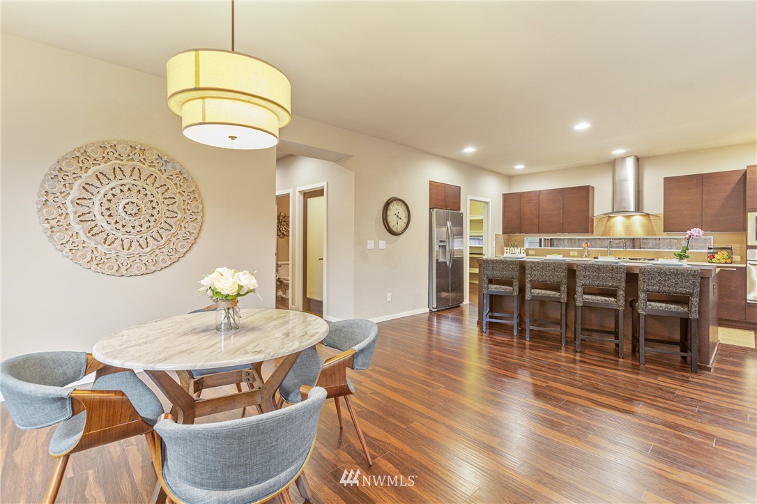 3930 171st Place Southeast Bothell, WA 98012 - Photo 3 of 23 Gallery Image 3