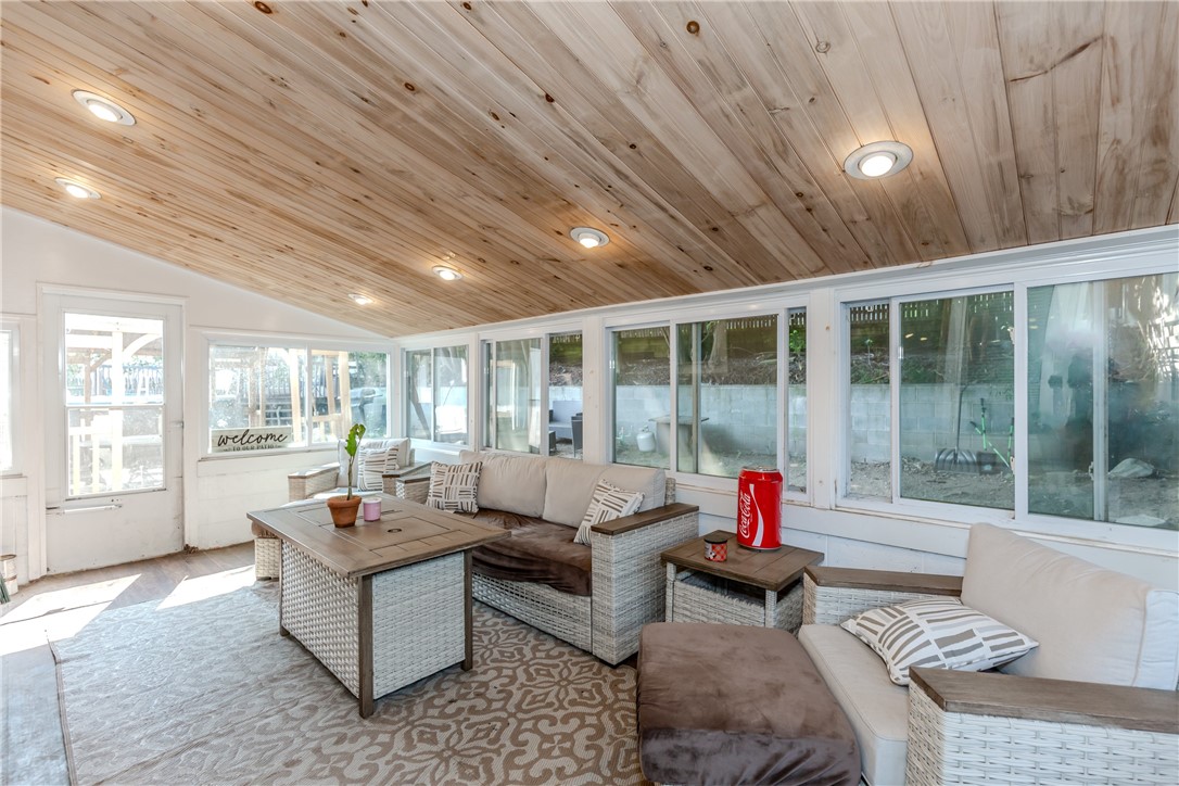 91 Curry Road Cranston, RI 02920 - Photo 12 of 33