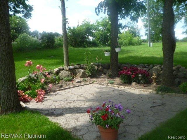 3250 Hogback Road Fowlerville, MI 48836 - Photo 9 of 23 PATIO