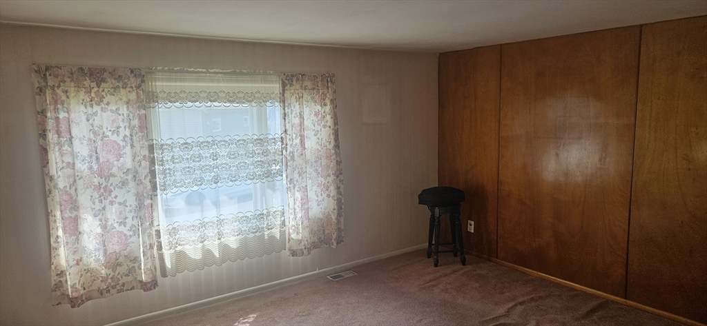 15 Dodge Road Boston, MA 02136 - Photo 21 of 21