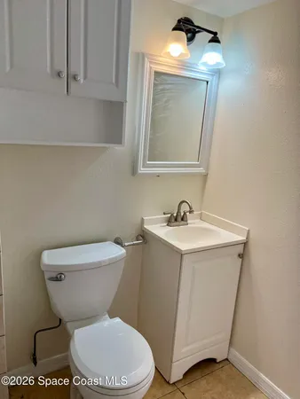 a view of entryway with a street