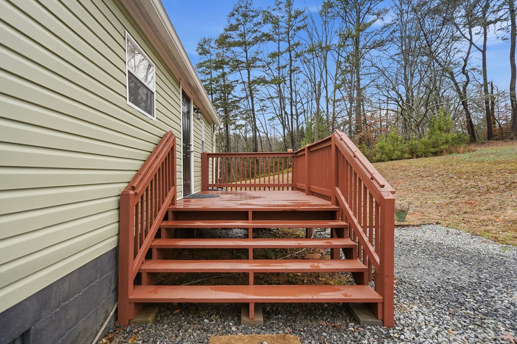 194 Burgess Road Ellijay, GA 30540 - Photo 25 of 32 a view of entryway