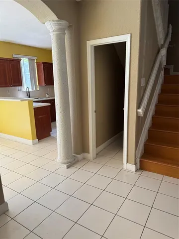 $2,600 | 7357 Northwest 174th Terrace, Unit 102, Hialeah, FL 33015