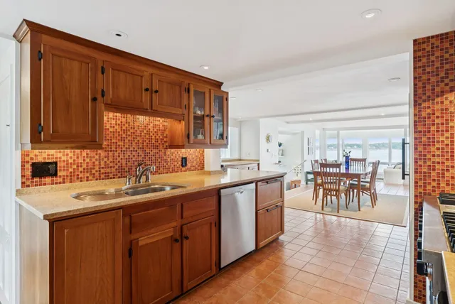 $3,795,000 | 2 Drew Road, South Portland, ME 04106