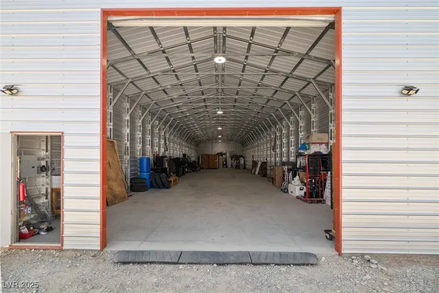 $589,000 | 371 West Nopah Vista Avenue, Pahrump, NV 89060