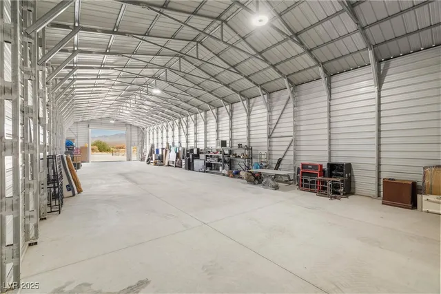 $589,000 | 371 West Nopah Vista Avenue, Pahrump, NV 89060