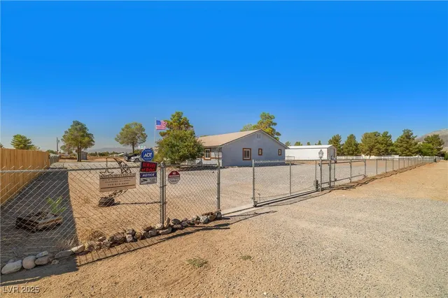 $589,000 | 371 West Nopah Vista Avenue, Pahrump, NV 89060