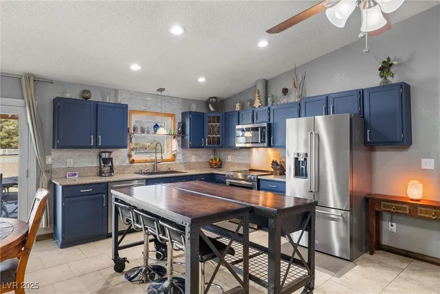 $589,000 | 371 West Nopah Vista Avenue, Pahrump, NV 89060