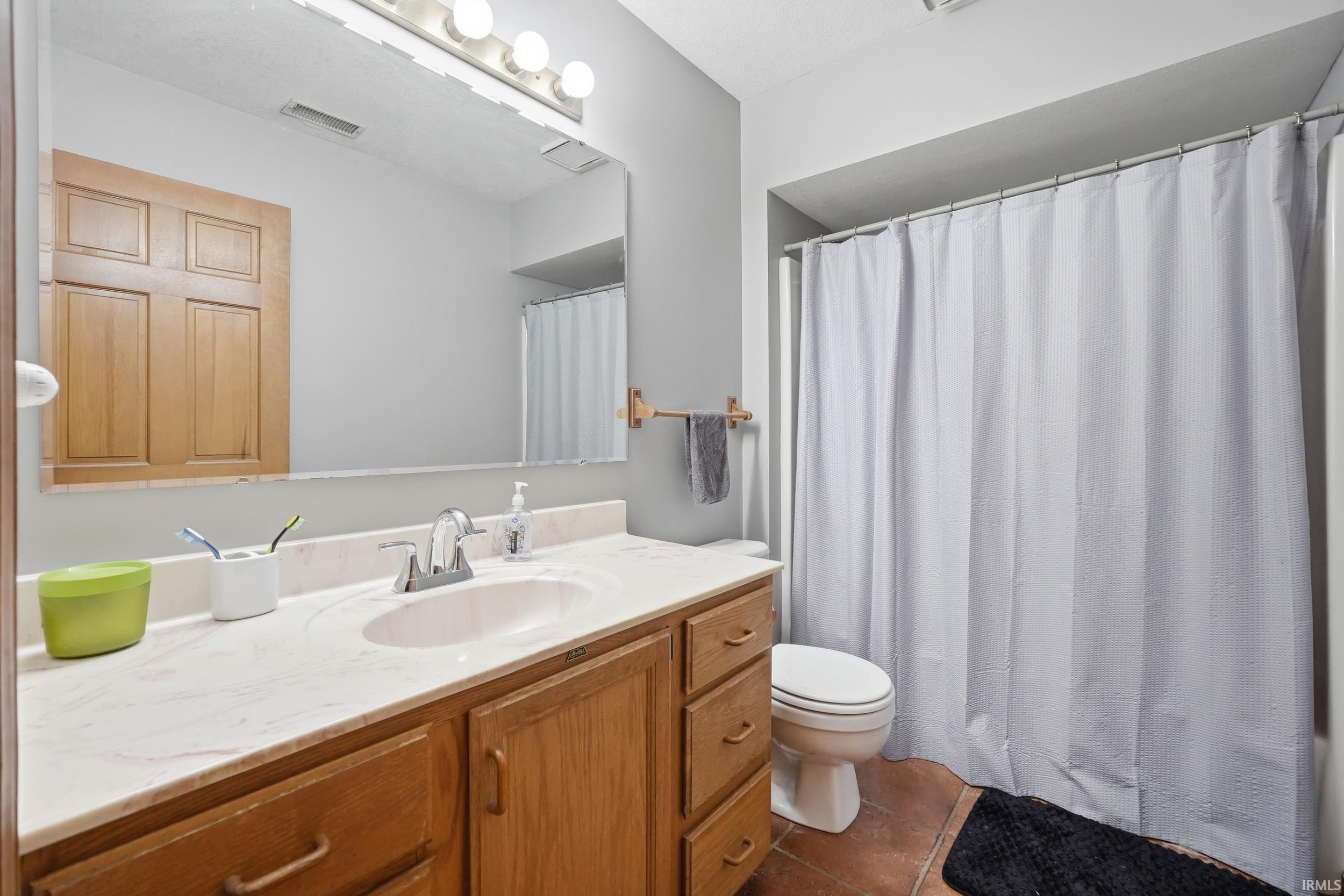5117 Larekit Lane Fort Wayne, IN 46804 - Photo 23 of 36