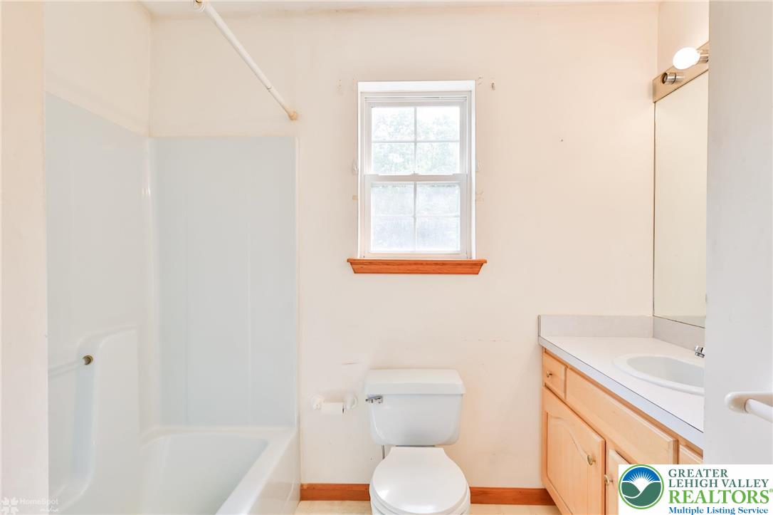 431 Hawk Road Saylorsburg, PA 18353 - Photo 22 of 30 Gallery Image 22